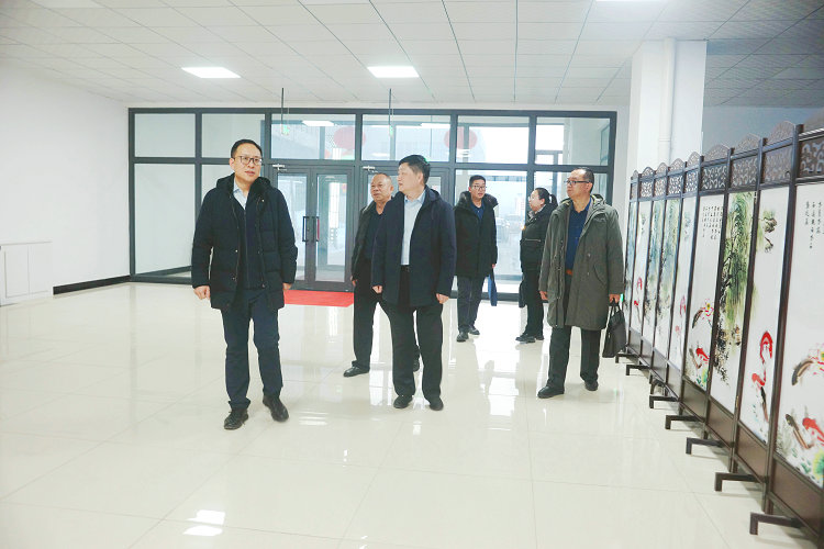 0223兵團總工會(huì )赴新疆北方建設集團開(kāi)展職工權益保障工作調研_副本.JPG